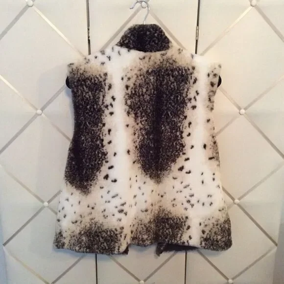 Super Cute Faux Fur and Nylon Reversible Vest! - Picture 3 of 7